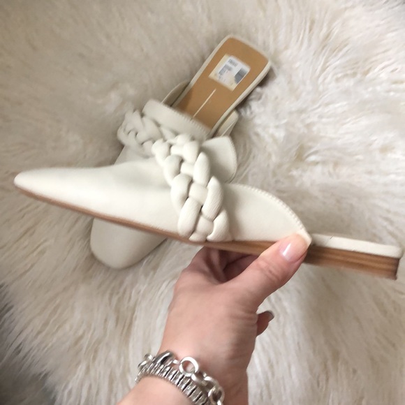 NEW Dolcia Vita Gracen cream braided slides - Picture 4 of 9